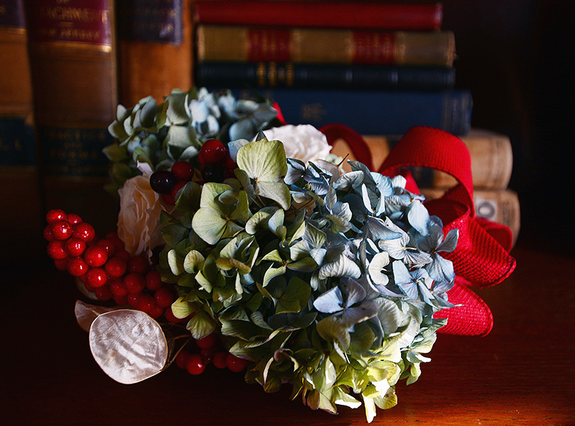 JH Drumwacket holiday decor library hydrangea